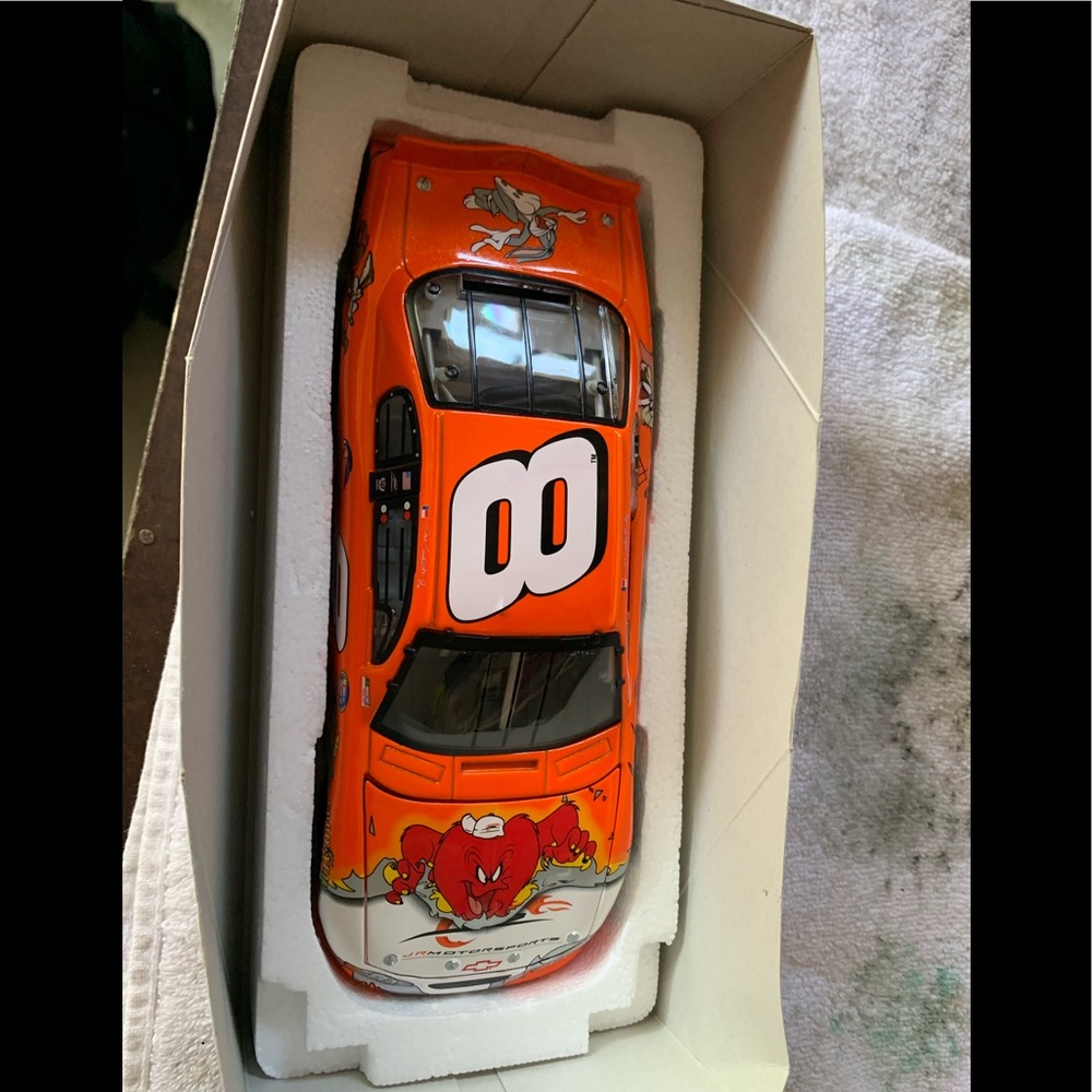 Collectible Goodwrench Diecast Car- Dale Earnhardt Jr #8 Looney Tunes 2002